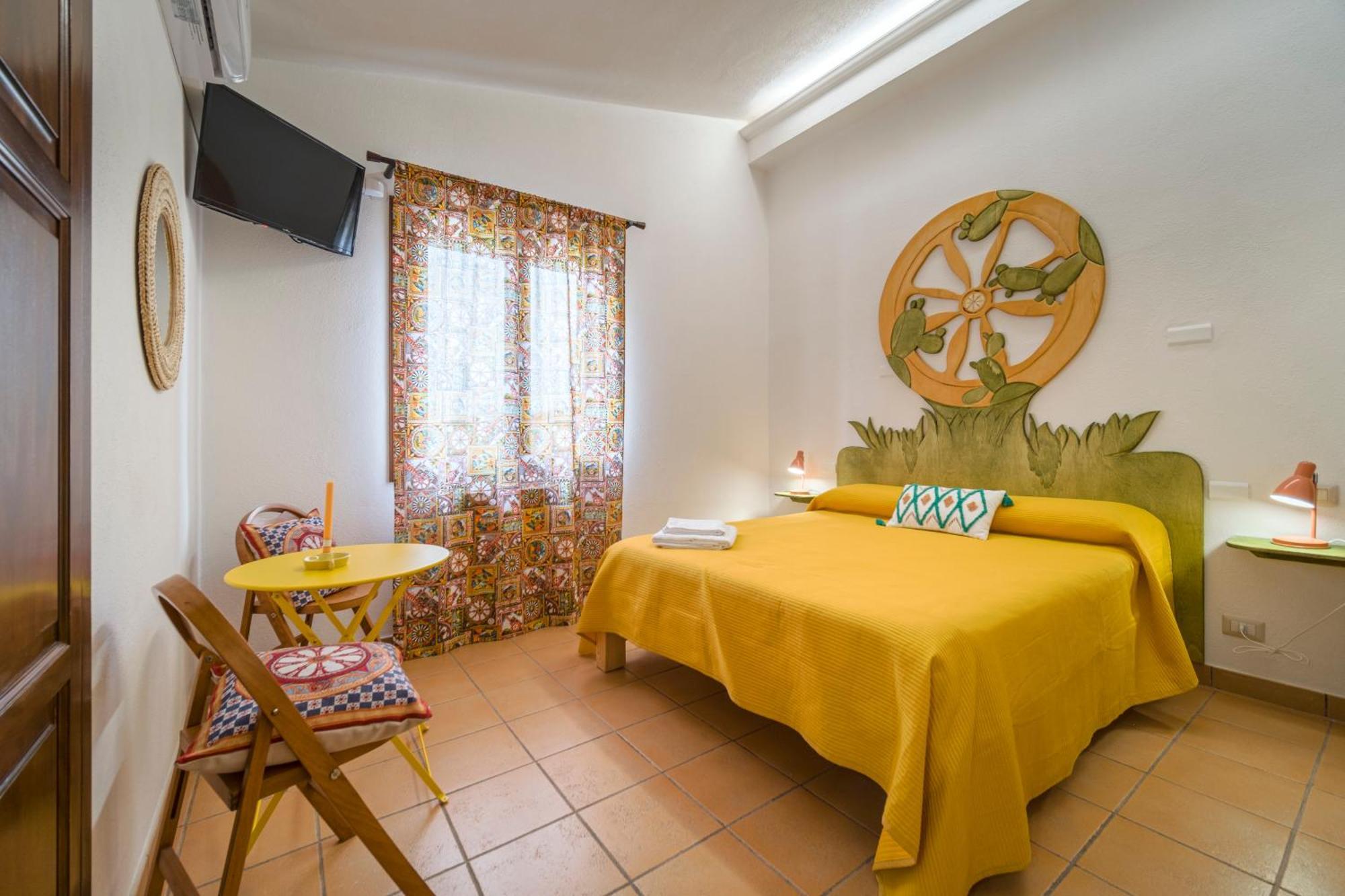 Agrolea Otel Terme Vigliatore Oda fotoğraf